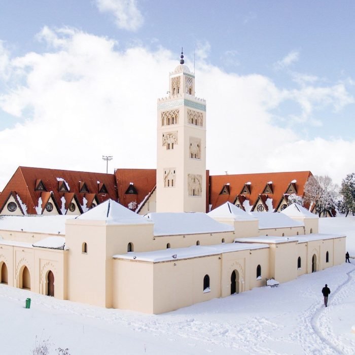 mosque neige ifrane